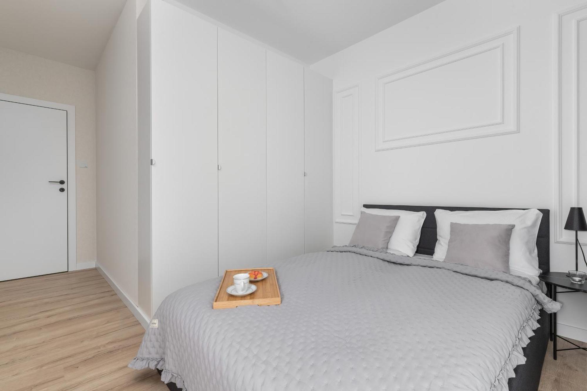 Bright & Modern With Parking Near Arena By Renters Huoneisto