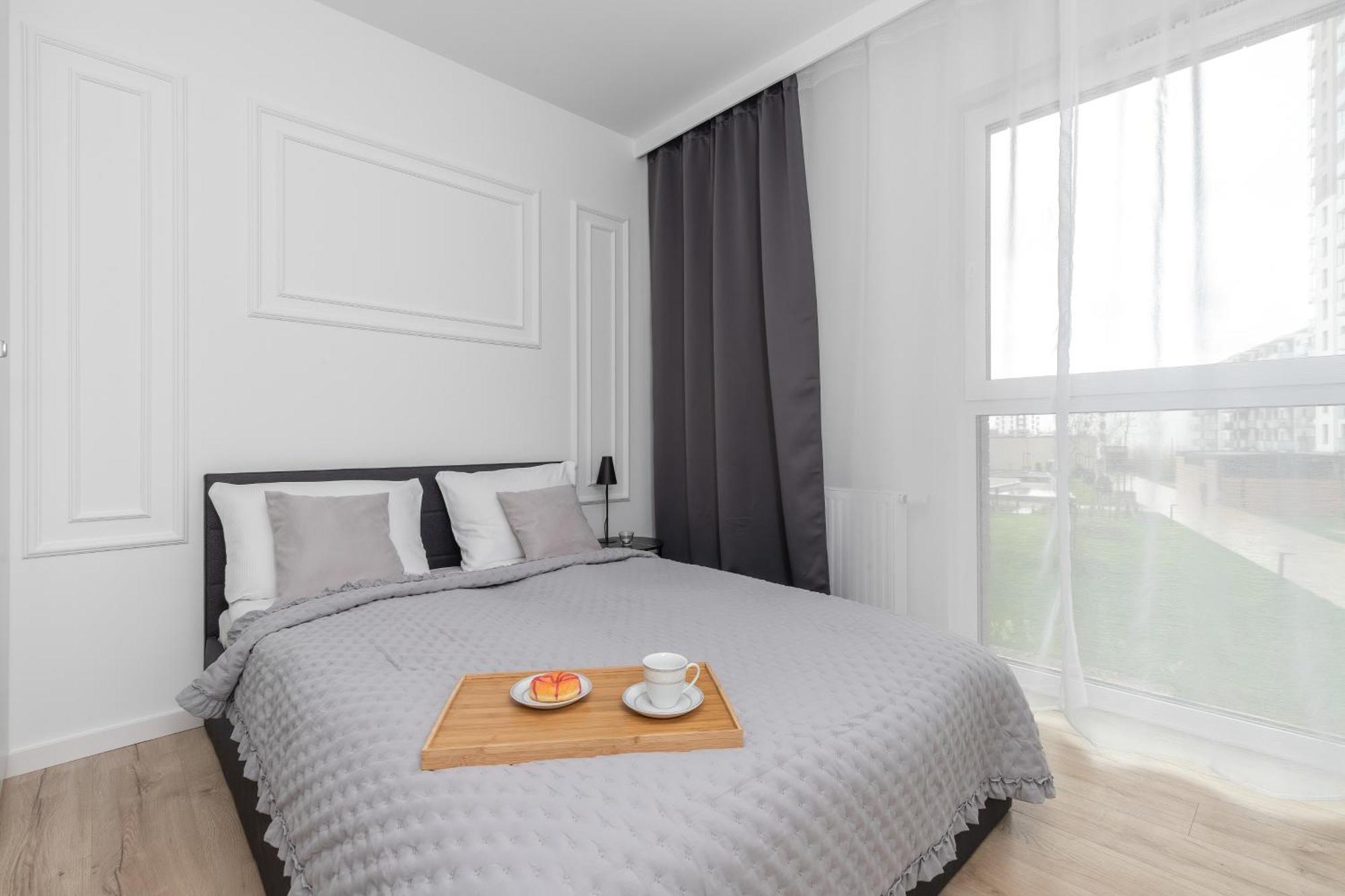 Huoneisto Bright & Modern With Parking Near Arena By Renters *