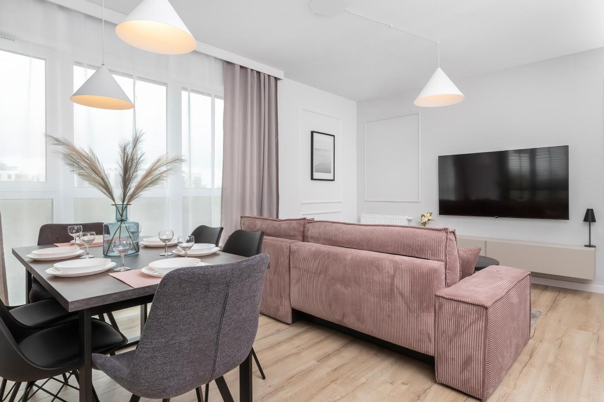 Bright & Modern With Parking Near Arena By Renters * Gdańsk